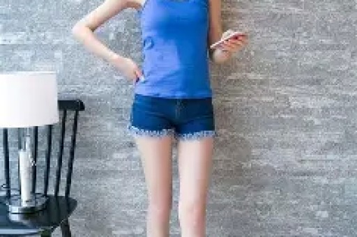 陈姓明星夫妻互相给对方出轨戴L帽？粉丝评论里不小心漏出马脚……